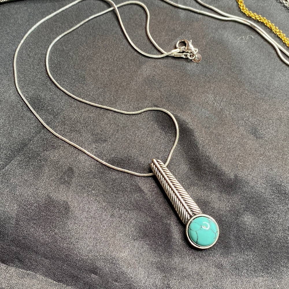 (3/$10) Native necklace . Not real silver
